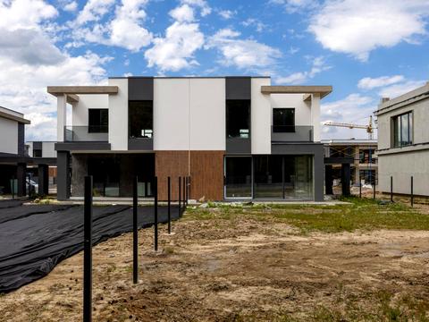 дом по адресу Дзеркальна