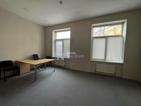 комерційна за адресою Київ, Цитадельна вул., 1