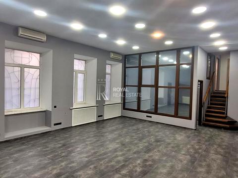 комерційна за адресою Академіка Богомольця вул., 5