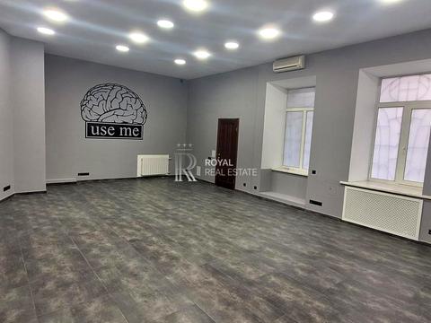 комерційна за адресою Академіка Богомольця вул., 5