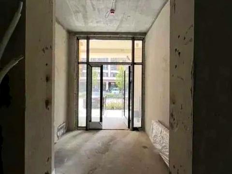 коммерческая по адресу Мартинова просп., 38