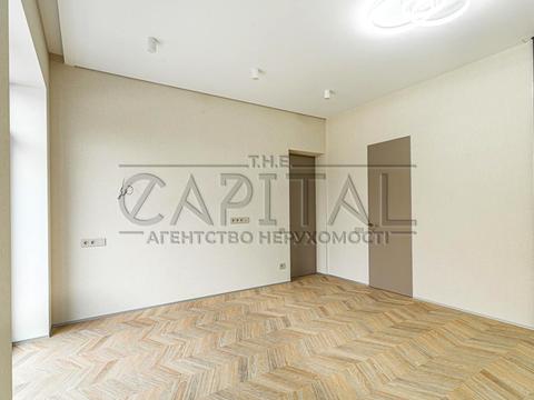 будинок за адресою с. Лісники, Підлісна, 11