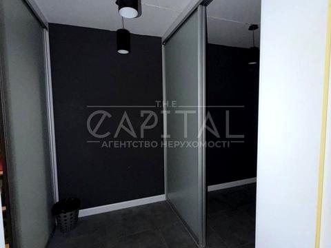 комерційна за адресою Юлії Здановської вул. (Ломоносова), 11