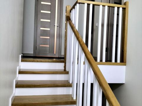 дом по адресу Степана Бандери, 1