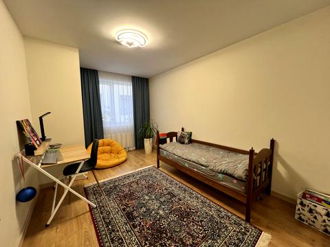 дом по адресу Степана Бандери, 1