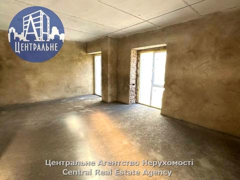 комерційна за адресою Сергія Скальда вул. (Комарова), 31-В