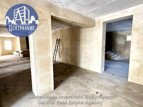 комерційна за адресою Сергія Скальда вул. (Комарова), 31-В