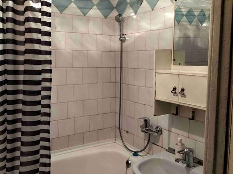 квартира за адресою Гната Хоткевича вул., 54