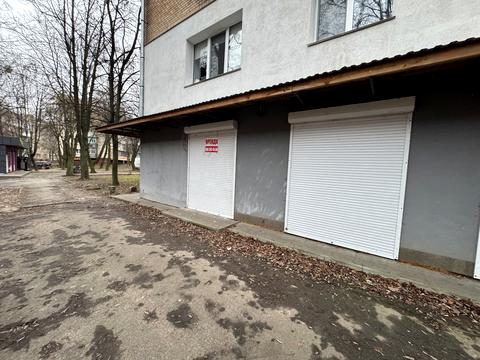 комерційна за адресою Інститутська вул., 20/1