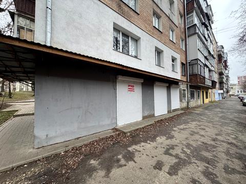 комерційна за адресою Інститутська вул., 20/1