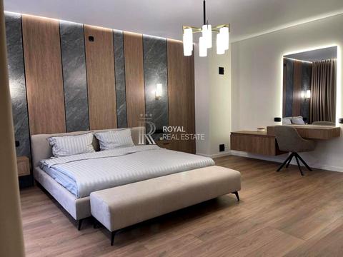 будинок за адресою Соборна вул. ()