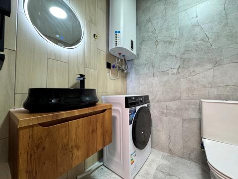 квартира за адресою Романа Левицького вул., 4