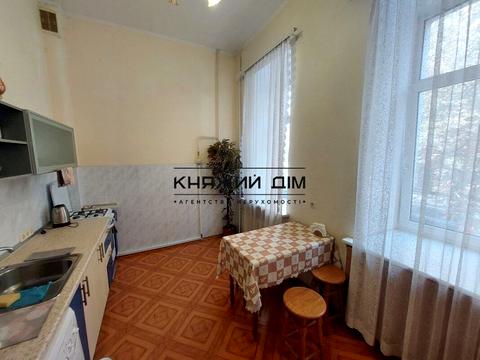 квартира за адресою Мала Житомирська вул., 5