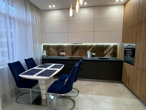 квартира по адресу Черновола просп. (700-летия Львова), 75