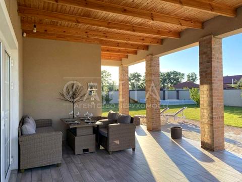 будинок за адресою Гнатівка