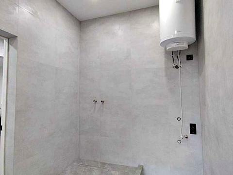 дом по адресу Апрельская ул.