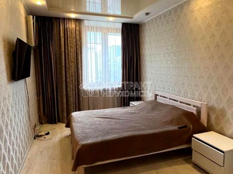 квартира по адресу Науки ул., 11