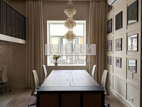 комерційна за адресою вул. Саксаганського, 33