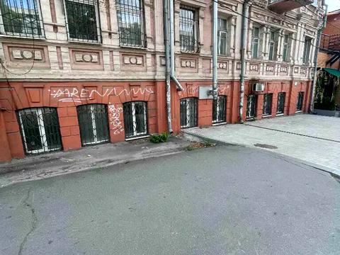 комерційна за адресою Архітектора Олега Петрова вул. (Чернишевського), 32