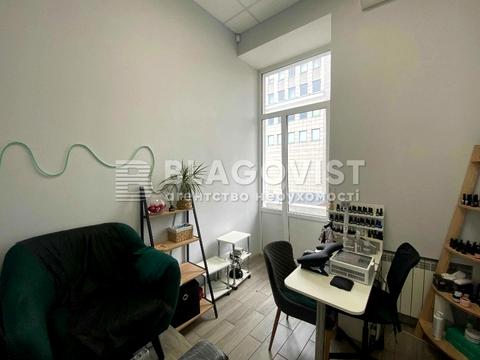 комерційна за адресою Архітектора Городецького вул., 17/1