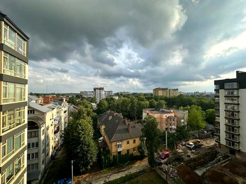 квартира за адресою Августина Волошина вул., 2-Б