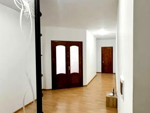 квартира за адресою Чорновола вул., 11