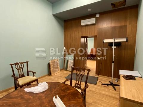 комерційна за адресою Нижній Вал вул., 39