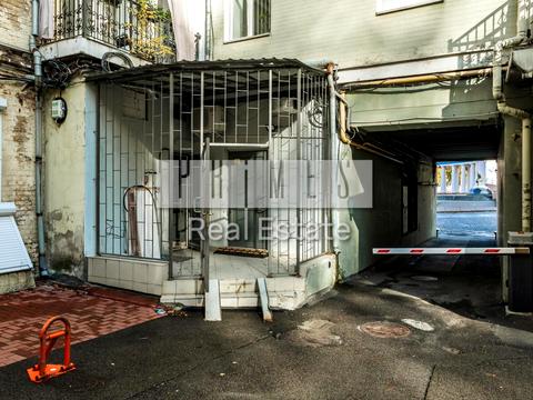 комерційна за адресою Музейний пров., 2