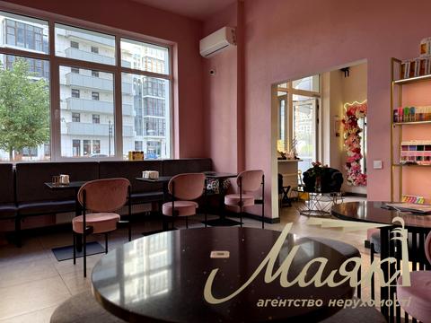 коммерческая по адресу Андрея Верхогляда ул. (Михайла Драгомирова), 15-Б