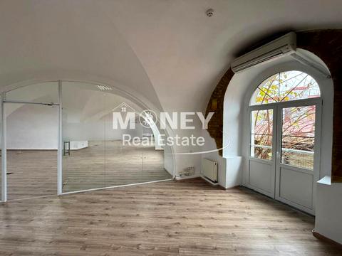 комерційна за адресою Рибальська вул., 22