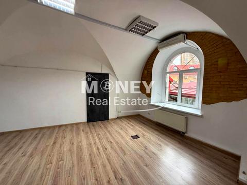 комерційна за адресою Рибальська вул., 22