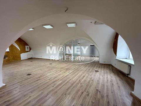 комерційна за адресою Рибальська вул., 22