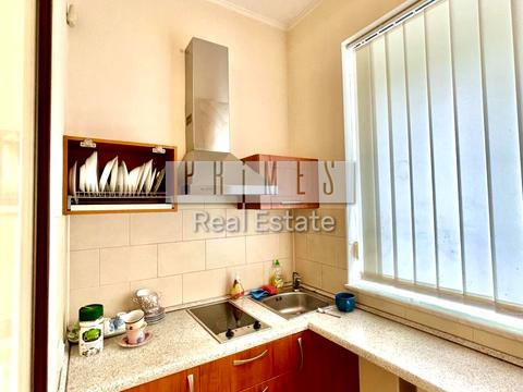 комерційна за адресою Банкова вул., 12