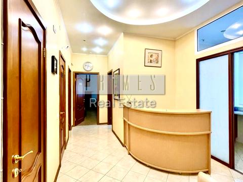 комерційна за адресою Банкова вул., 12