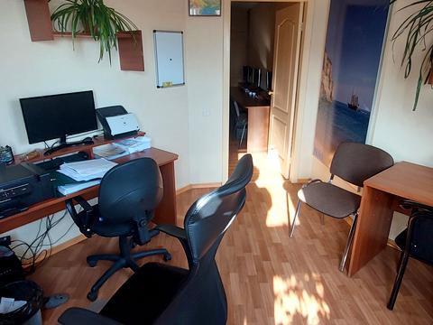 комерційна за адресою Середньофонтанська вул., 19