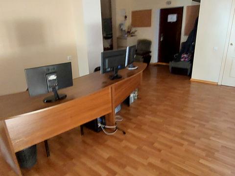 комерційна за адресою Середньофонтанська вул., 19