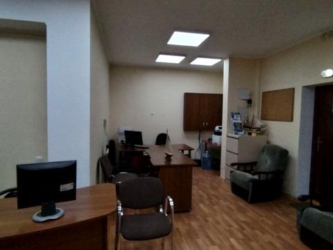 комерційна за адресою Середньофонтанська вул., 19