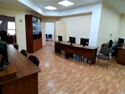 комерційна за адресою Середньофонтанська вул., 19