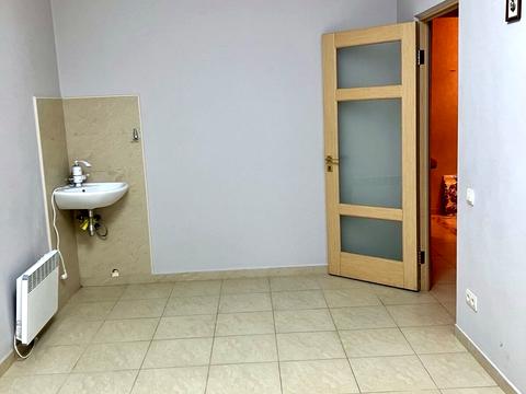 комерційна за адресою Генерала Тараса Чупринки вул. (Пушкіна), 80