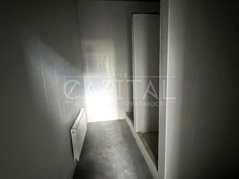 комерційна за адресою Київ, Велика Окружна вул., 3