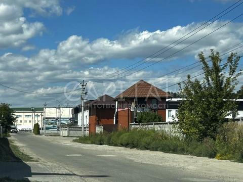 комерційна за адресою Київ, Велика Окружна вул., 3