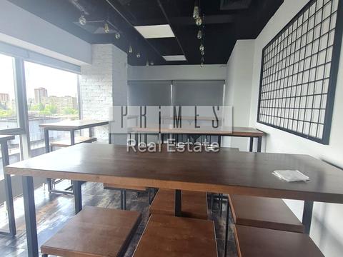 комерційна за адресою Вадима Гетьмана вул., 6