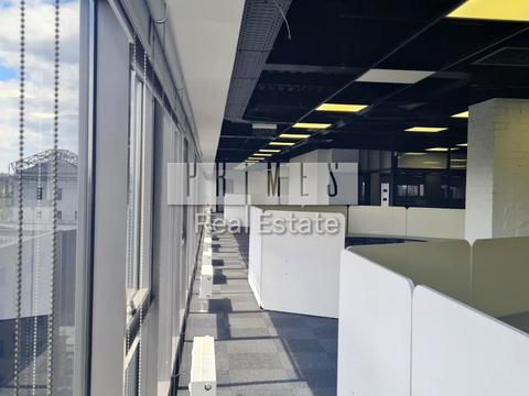 комерційна за адресою Вадима Гетьмана вул., 6