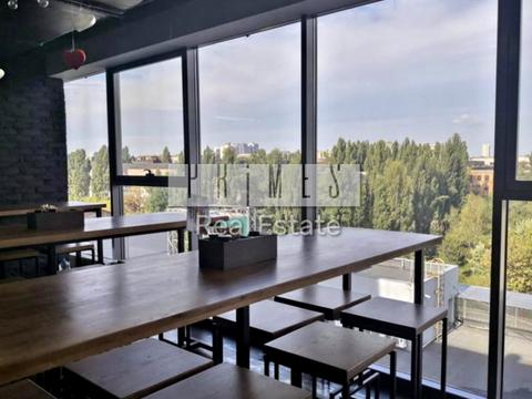 комерційна за адресою Вадима Гетьмана вул., 6