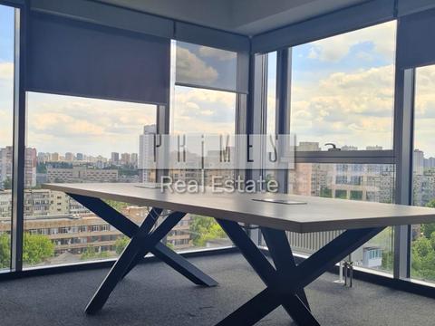 комерційна за адресою Вадима Гетьмана вул., 6