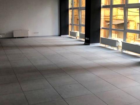 комерційна за адресою Золотоустівська вул., 52