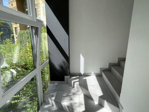 комерційна за адресою Золотоустівська вул., 52