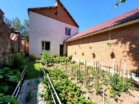 будинок за адресою Матроса Кішки вул., 61