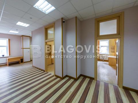 комерційна за адресою Саксаганського вул., 67