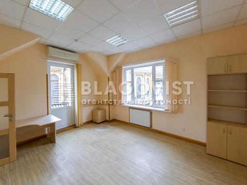 комерційна за адресою Саксаганського вул., 67